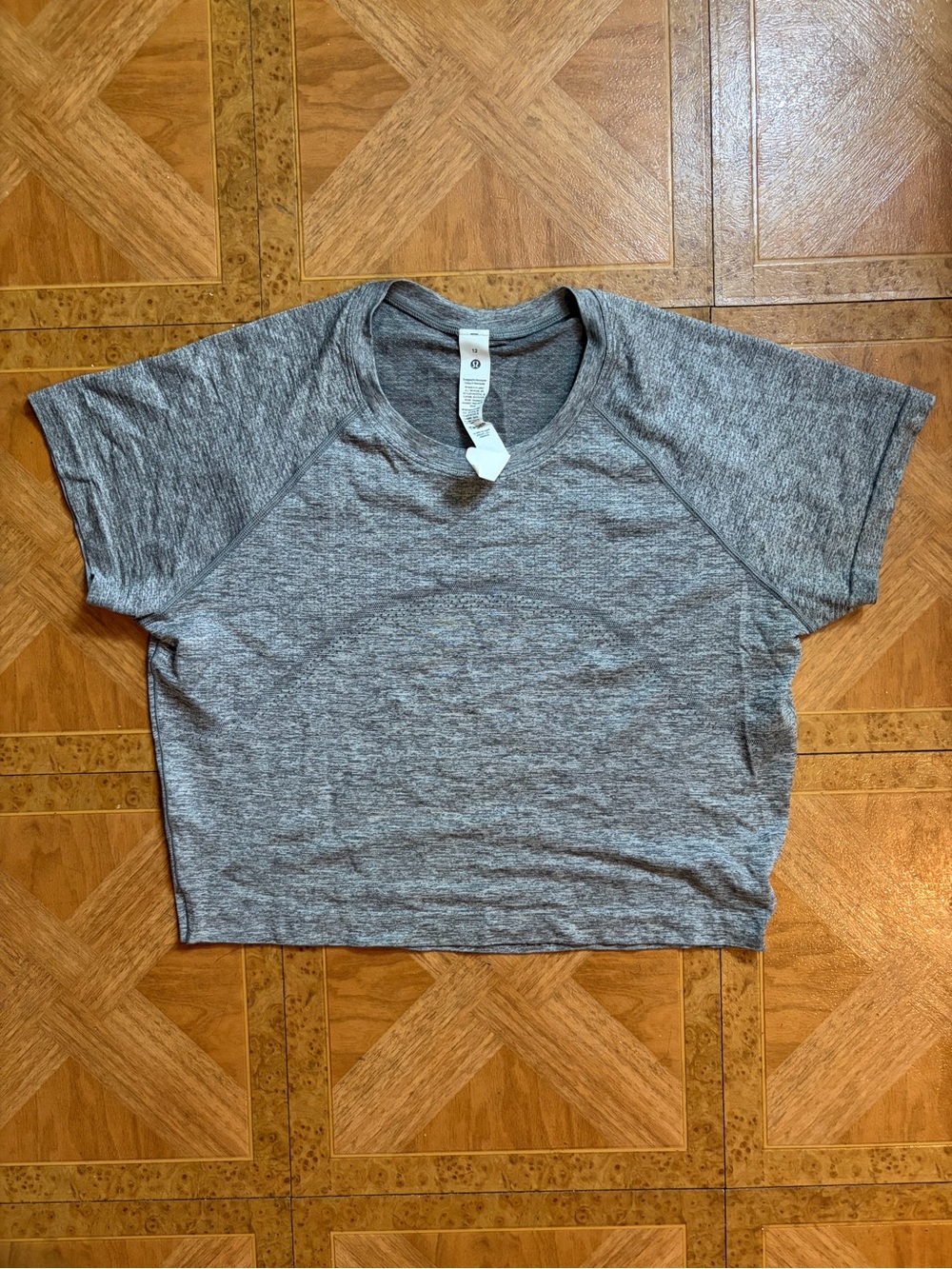 Lululemon athletica Swiftly Gray Heather Cropped Short-Sleeve Shirt Sz 12